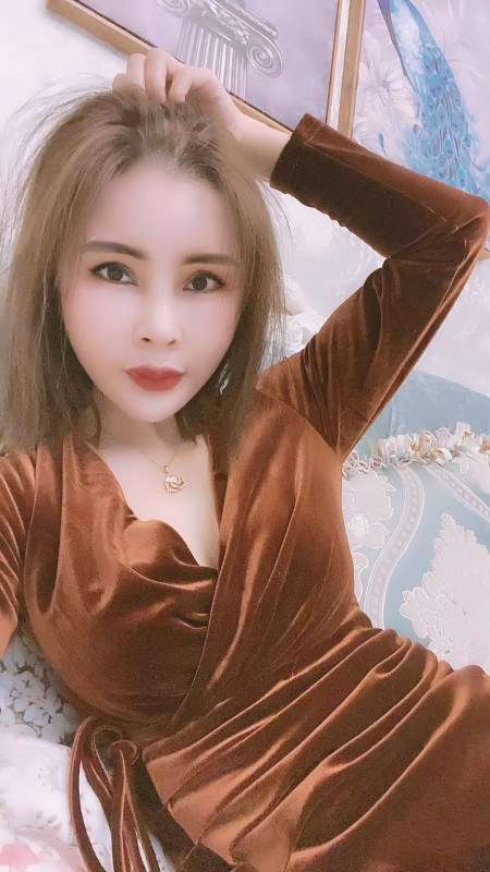 宝龙公寓身材不错的服务女